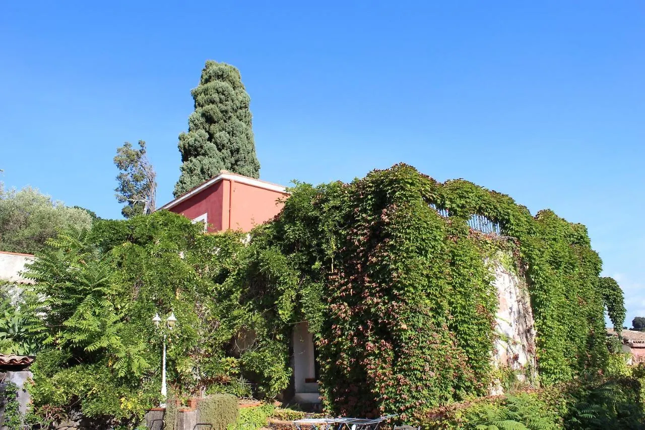 Il Giardino dei Lucchesi - Country Houses Villa Aci Catena 0*,  Italia